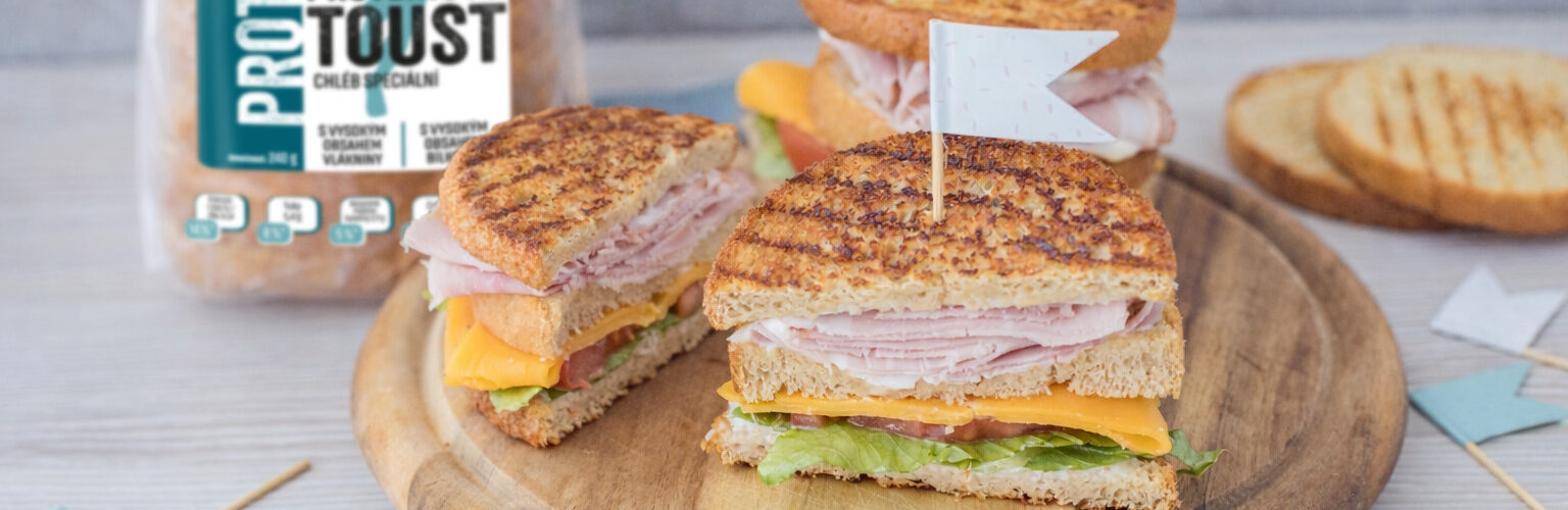 skládaný proteinový toust
