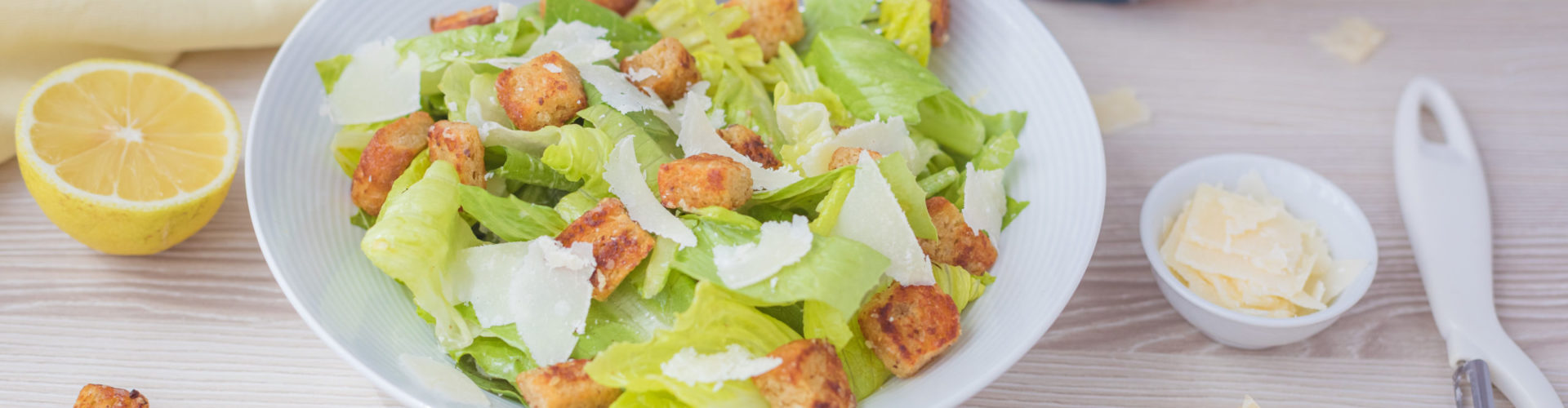 Caesar salát s proteinovým toustem